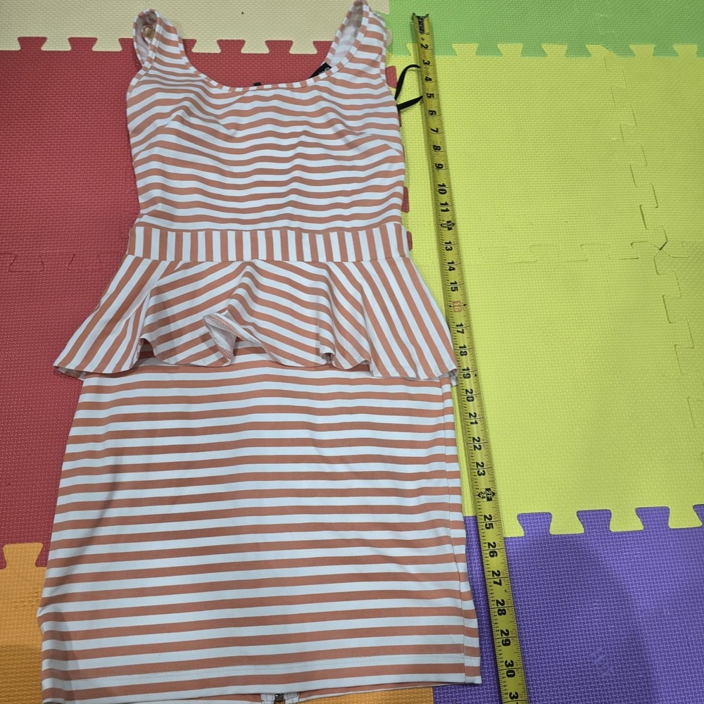 Bebe Striped Peplum Bodycon Dress Size‎ Small S/P Peach White Full Front Zip